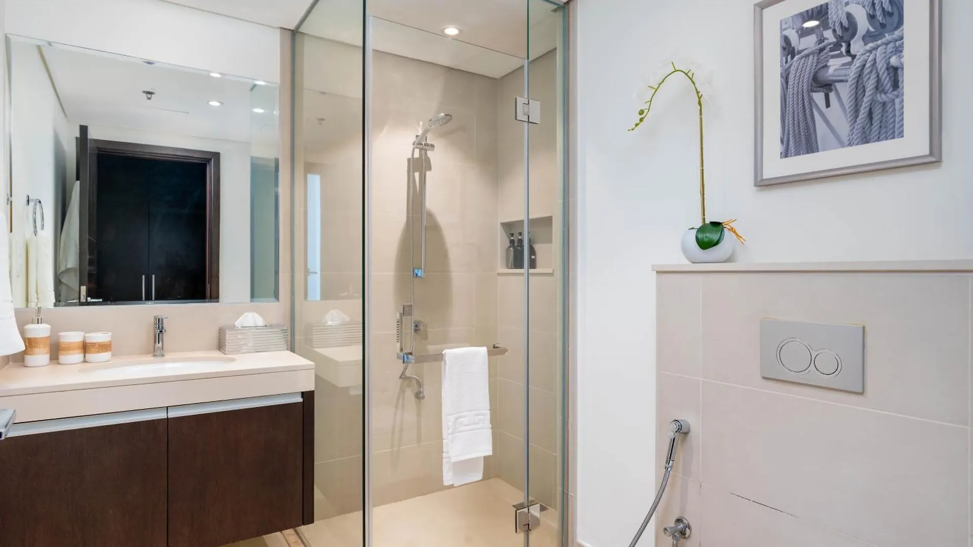 Ultimate Stay / 7 People / Spacious / Dubai Creek With Marina Views