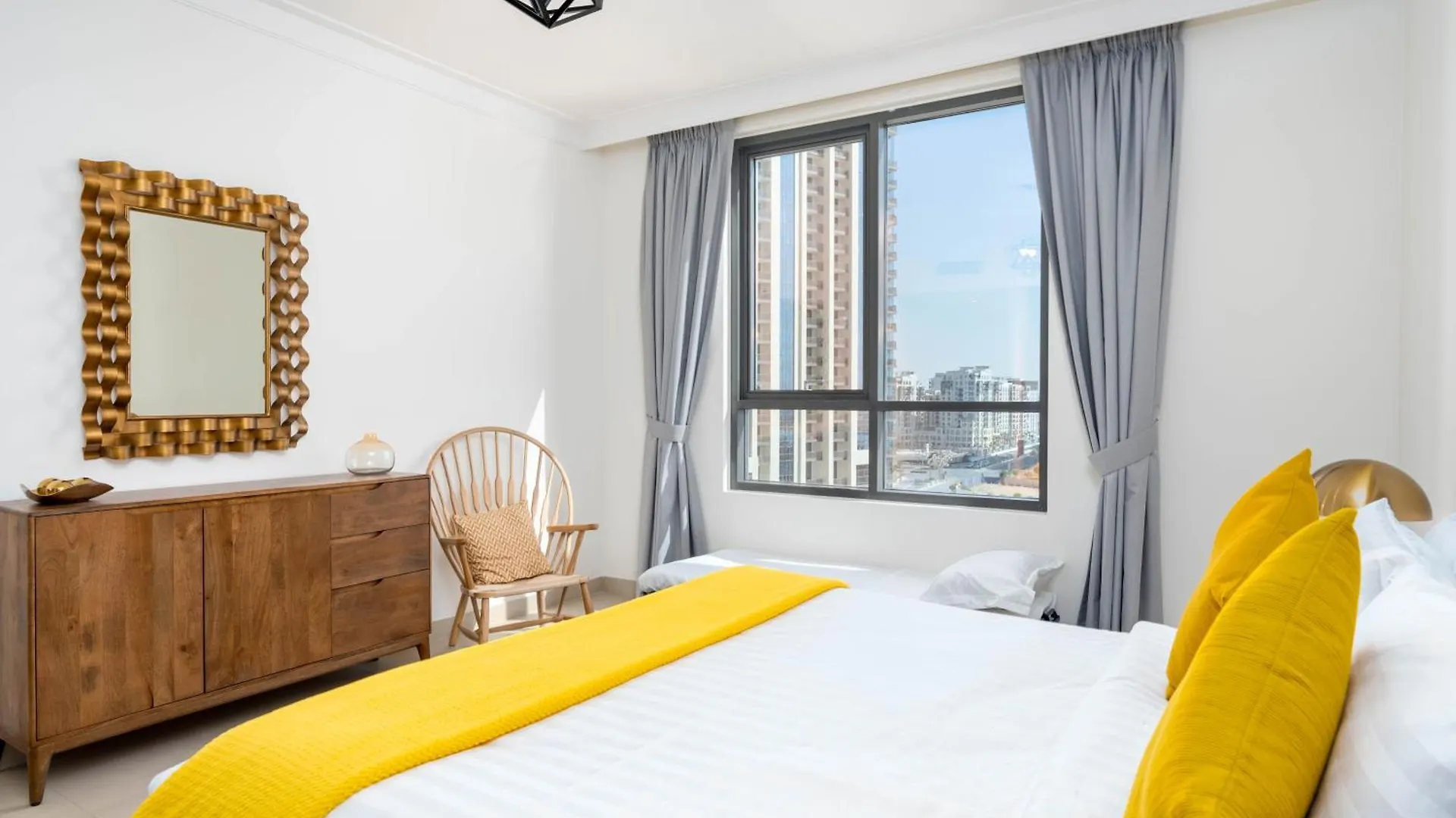 Ultimate Stay / 7 People / Spacious / Dubai Creek With Marina Views