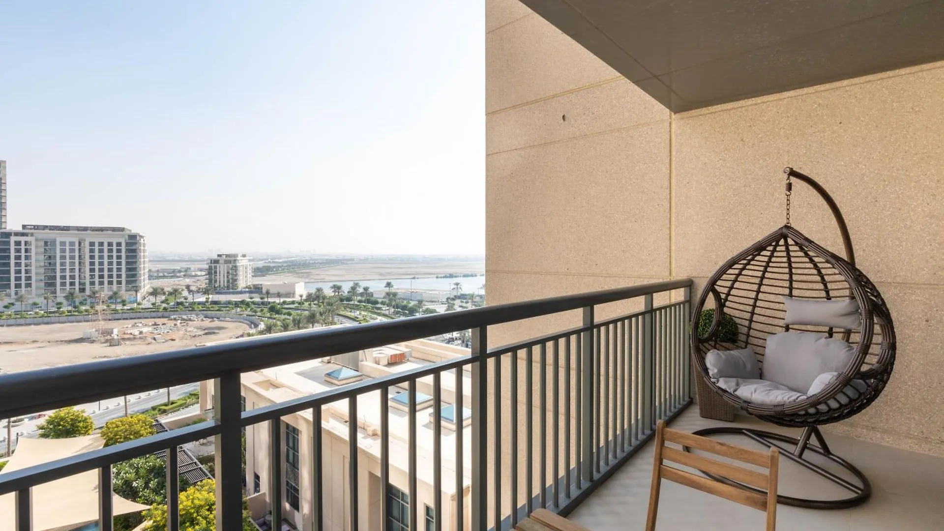 Apartment Ultimate Stay / 7 People / Spacious / Dubai Creek With Marina Views